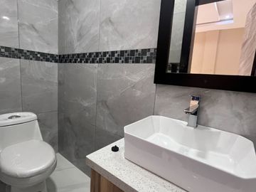 HERMOSA CASA INDEPENDIENTE EN VENTA, Sector Río Amarillo C1446