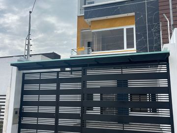 HERMOSA CASA INDEPENDIENTE EN VENTA, Sector Río Amarillo C1446