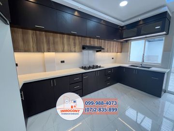 HERMOSA CASA INDEPENDIENTE EN VENTA, Sector Río Amarillo C1446