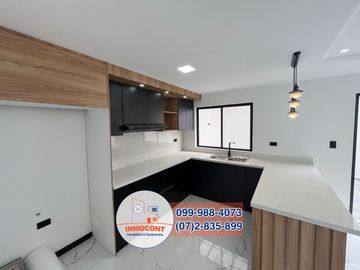 MODERNAS Y AMPLIAS CASAS INDEPENDIENTES DE VENTA, Sector Ricaurte C1448
