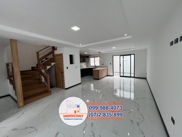MODERNAS Y AMPLIAS CASAS INDEPENDIENTES DE VENTA, Sector Ricaurte C1448