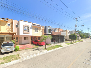 CASA EN VENTA COL PARQUES DE TESISTAN II ZAPOPAN JALISCO
