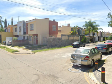 CASA EN VENTA COL PARQUES DE TESISTAN II ZAPOPAN JALISCO