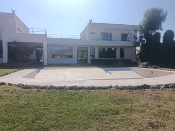 CASA CAMPESTRE (TIPO RESIDENCIAL)