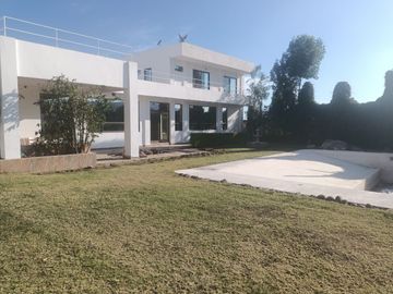 CASA CAMPESTRE (TIPO RESIDENCIAL)