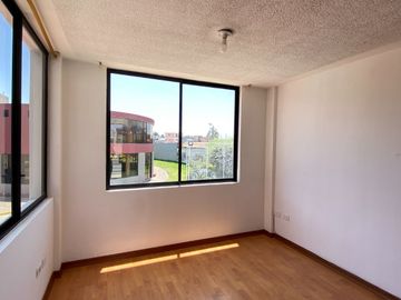 CASA EN VENTA EN CARAPUNGO