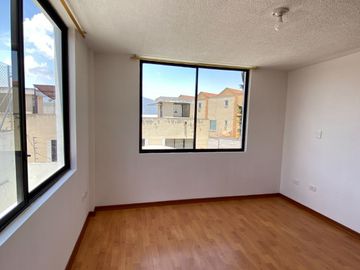 CASA EN VENTA EN CARAPUNGO