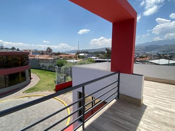 CASA EN VENTA EN CARAPUNGO