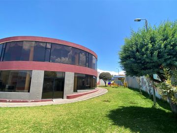 CASA EN VENTA EN CARAPUNGO