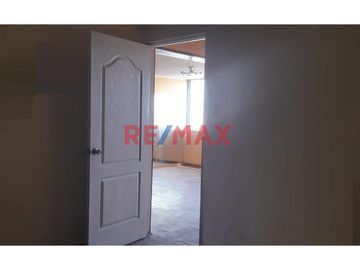 Alquiler De Oficina 85M2 En Avenida Altamente Comercial