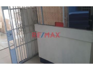 Alquiler De Oficina 85M2 En Avenida Altamente Comercial