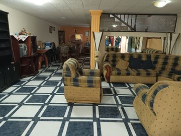 Venta, Espectacular casa, Otavalo Cdla Imbaya