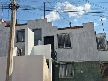 Venta de Casa En Balcones de Santa Maria