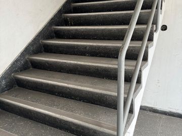 Alquilo Local Comercial 310 m2 Piso 2 Chacarios Centro de Lima