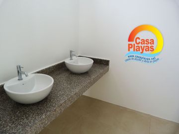 Vendo Casa Nueva en Playas, Vía Playas a Posorja, Ciudadela Bahia Muyuyo
