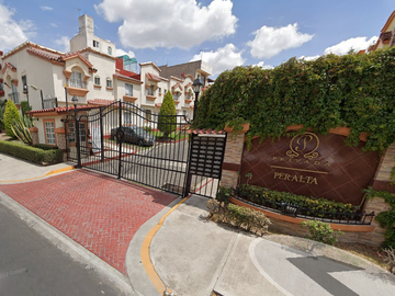 !!EXCELENTE OPORTUNIDAD, GRAN CASA PRIVADA PERALTA VILLAS DE TECAMAC!!