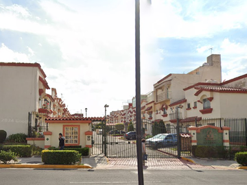 !!EXCELENTE OPORTUNIDAD, GRAN CASA PRIVADA PERALTA VILLAS DE TECAMAC!!