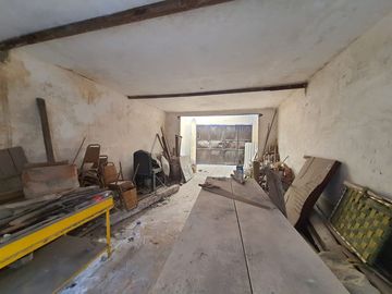 CASA ADAPTADA PARA TALLER Y LOCAL EN  EL SANTUARIO