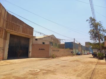 VENDO LOCAL CON ZONIFICACION INDUSTRIAL DE 6871 M2 EN PUENTE PIEDRA