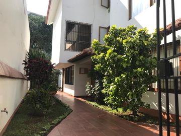 VENTA DEPARTAMENTO 2 DORMITORIOS, AURORA, MIRAFLORES