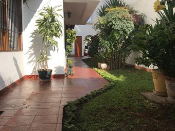 VENTA DEPARTAMENTO 2 DORMITORIOS, AURORA, MIRAFLORES