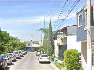 CASA EN VENTA OPORTUNIDAD CARTERA BANCARIA-ZAPOPAN-JALISCO