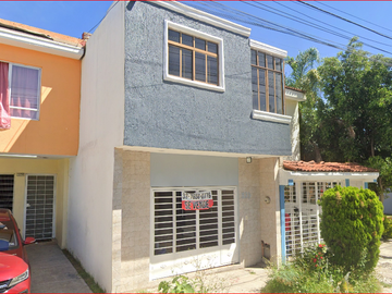 CASA EN VENTA OPORTUNIDAD CARTERA BANCARIA-ZAPOPAN-JALISCO