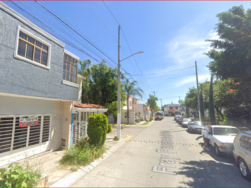 CASA EN VENTA OPORTUNIDAD CARTERA BANCARIA-ZAPOPAN-JALISCO