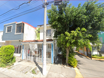 CASA EN VENTA OPORTUNIDAD CARTERA BANCARIA-ZAPOPAN-JALISCO