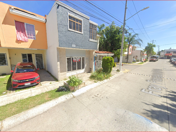 CASA EN VENTA OPORTUNIDAD CARTERA BANCARIA-ZAPOPAN-JALISCO
