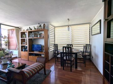 En venta, excelente departamento con vista despejada.