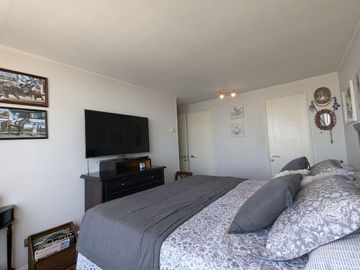 En venta, excelente departamento con vista despejada.