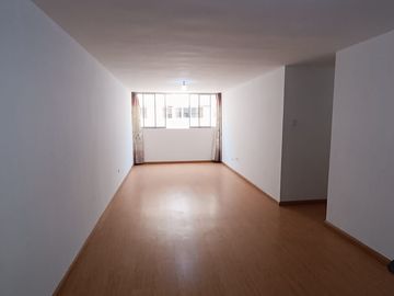 Venta De Departamemnto En Condominio Torres Vista Sol - Comas