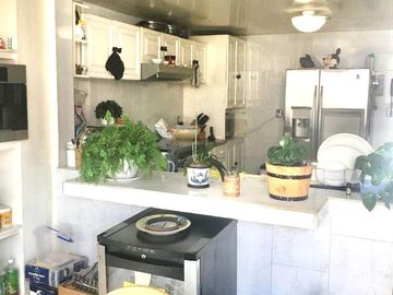 VENDO CASA REMODELADA EN DEL VALLE NORTE