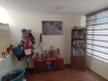 Venta Hermosa Casa, sector Armenia 1, valle de los Chillos.