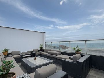 VENTA DE CASA AMPLIA TERRAZA VISTA AL MAR PUNTA NEGRA