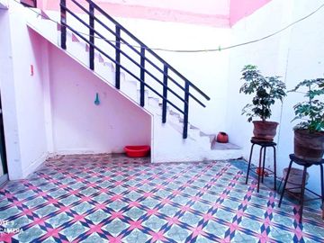VENTA DE CASA EN SAN MIGUEL FRENTE A PARQUE