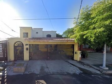 CASA EN VENTA   ** NO SE ACEPTA NINGUN TIPO DE CREDITOS ** VALLE ESCONDIDO HERMOSILLO, SONORA, 4 RECAMARAS, 3 BAÑOS, 2 ESTACIONAMIENTO.  -CAMT