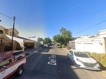 CASA EN VENTA   ** NO SE ACEPTA NINGUN TIPO DE CREDITOS ** VALLE ESCONDIDO HERMOSILLO, SONORA, 4 RECAMARAS, 3 BAÑOS, 2 ESTACIONAMIENTO.  -CAMT