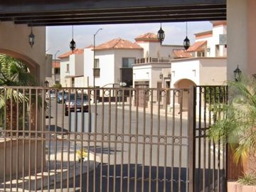 CASA EN VENTA   ** NO SE ACEPTA NINGUN TIPO DE CREDITOS ** VILLA FLORENCIA, HERMOSILLO, SONORA, 4 RECAMARAS, 3 BAÑOS, 2 ESTACIONAMIENTO.  -CAMT