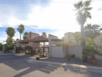 CASA EN VENTA   ** NO SE ACEPTA NINGUN TIPO DE CREDITOS ** VILLA FLORENCIA, HERMOSILLO, SONORA, 4 RECAMARAS, 3 BAÑOS, 2 ESTACIONAMIENTO.  -CAMT