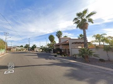 CASA EN VENTA   ** NO SE ACEPTA NINGUN TIPO DE CREDITOS ** VILLA FLORENCIA, HERMOSILLO, SONORA, 4 RECAMARAS, 3 BAÑOS, 2 ESTACIONAMIENTO.  -CAMT