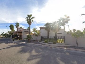 CASA EN VENTA   ** NO SE ACEPTA NINGUN TIPO DE CREDITOS ** VILLA FLORENCIA, HERMOSILLO, SONORA, 4 RECAMARAS, 3 BAÑOS, 2 ESTACIONAMIENTO.  -CAMT