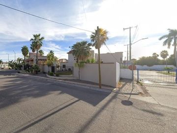 CASA EN VENTA   ** NO SE ACEPTA NINGUN TIPO DE CREDITOS ** VILLA FLORENCIA, HERMOSILLO, SONORA, 4 RECAMARAS, 3 BAÑOS, 2 ESTACIONAMIENTO.  -CAMT