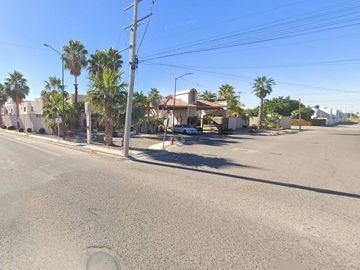 CASA EN VENTA   ** NO SE ACEPTA NINGUN TIPO DE CREDITOS ** VILLA FLORENCIA, HERMOSILLO, SONORA, 4 RECAMARAS, 3 BAÑOS, 2 ESTACIONAMIENTO.  -CAMT