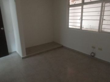Vendo casa dos plantas para sector salud en Tequendama, cerca a Clínica Imbanaco
