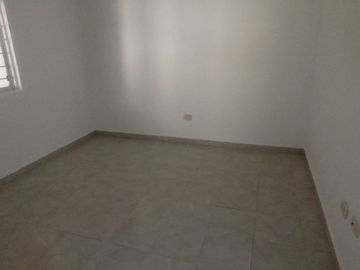 Vendo casa dos plantas para sector salud en Tequendama, cerca a Clínica Imbanaco