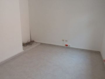 Vendo casa dos plantas para sector salud en Tequendama, cerca a Clínica Imbanaco