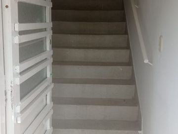 Vendo casa dos plantas para sector salud en Tequendama, cerca a Clínica Imbanaco