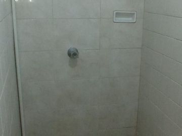 Vendo casa dos plantas para sector salud en Tequendama, cerca a Clínica Imbanaco